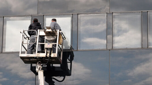 Glas- und Fassadenreinigung- Tamminga Gebäudereinigung