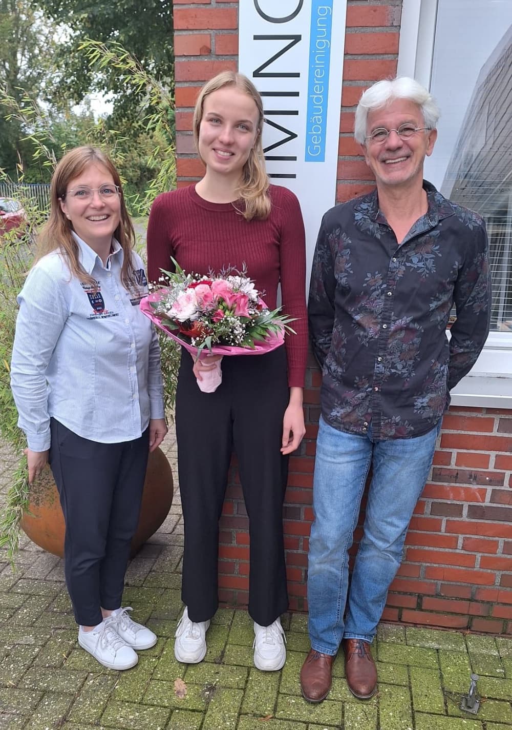 Personen im Bild von Links: Maren Kempf, Insa Stuke, Jörn Tamminga